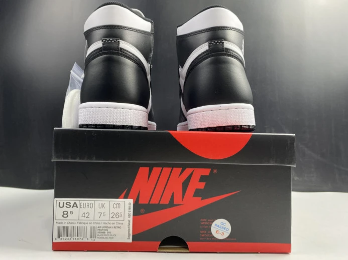 Air Jordan 1 Retro Black White (2014) 555088- DailyWear 832