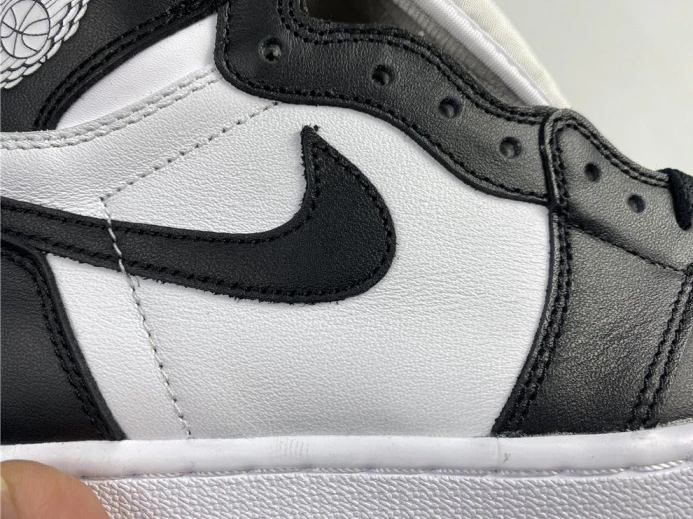 Air Jordan 1 Retro Black White (2014) 555088- DailyWear 832