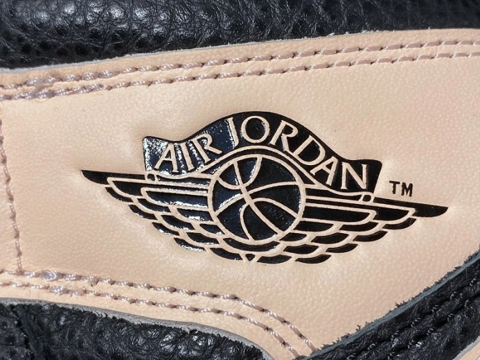 Air Jordan 1 Retro High Black Crimson Tint 555088- DailyWear 895