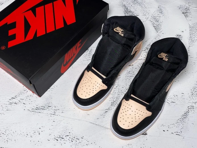 Air Jordan 1 Retro High Black Crimson Tint 555088- DailyWear 895