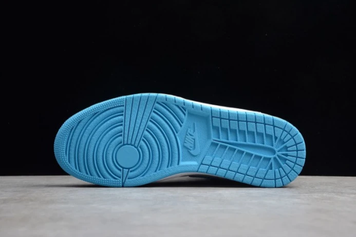 Air Jordan 1 Retro High OG 'UNC' 555088- Fashionable 857