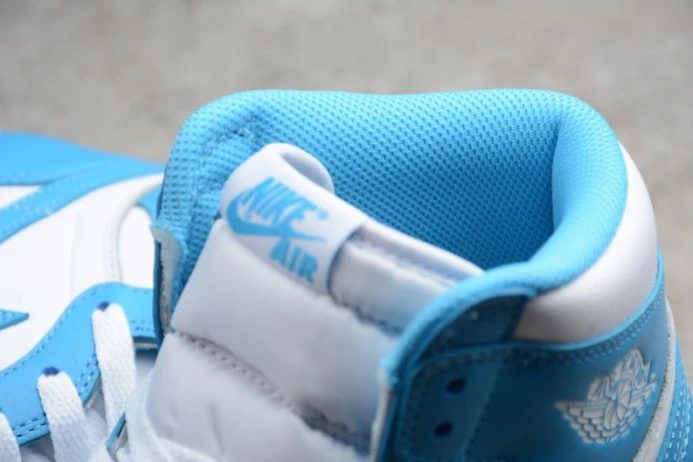 Air Jordan 1 Retro High OG 'UNC' 555088- Fashionable 857