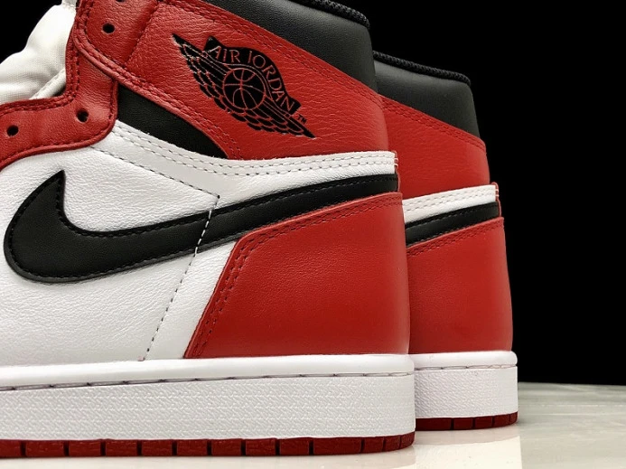 Air Jordan 1 Retro High OG "Chicago" 555088- AllSeason 921