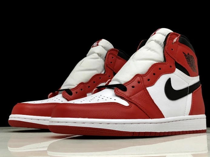 Air Jordan 1 Retro High OG "Chicago" 555088- AllSeason 921
