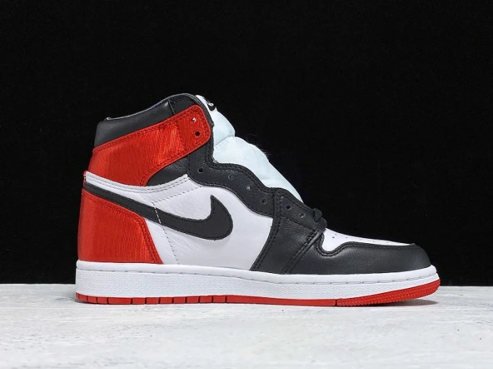Air Jordan 1 Retro High Satin Black Toe CD0461- Popular 910