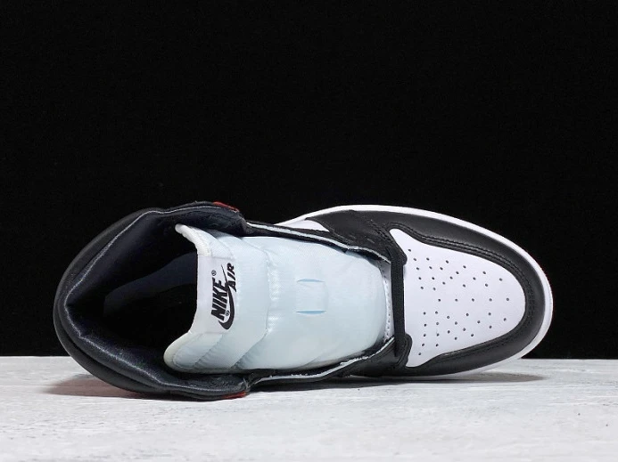 Air Jordan 1 Retro High Satin Black Toe CD0461- Popular 910