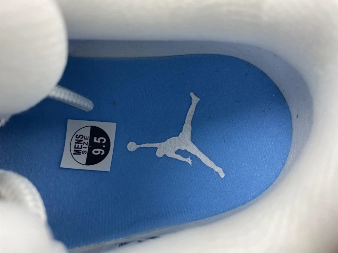 Air Jordan 11 Retro Low "Carolina 2017 Release" mens 528895- EasyMatch 1124
