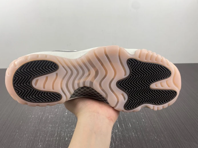 Air Jordan 11 WMNS Neapolitan AR0715- NewStyle 716