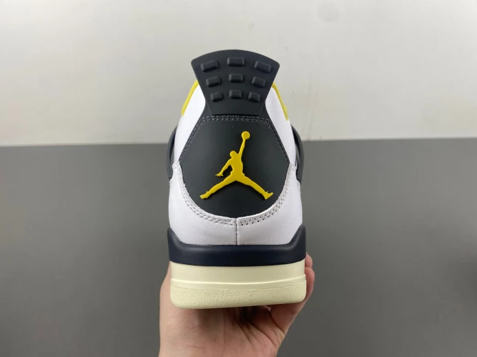 Air Jordan 4 WNNS Vivid Sulfur AQ9129- DailyWear 622