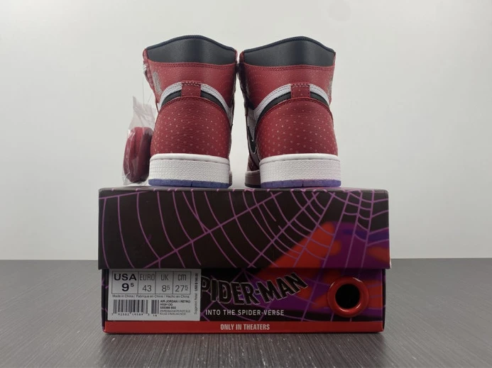 Air Jordan Retro 1 High OG Origin Story 555088- Popular 938