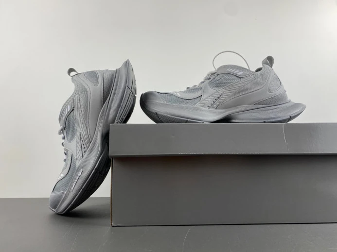 AllSeason BLCG CIRCUIT SNEAKER 793945 WFLGY 2479