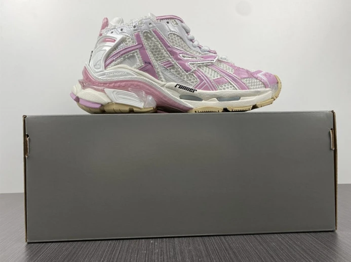 AllSeason BLCG RUNNER SNEAKER 677402 W3RB3 2718