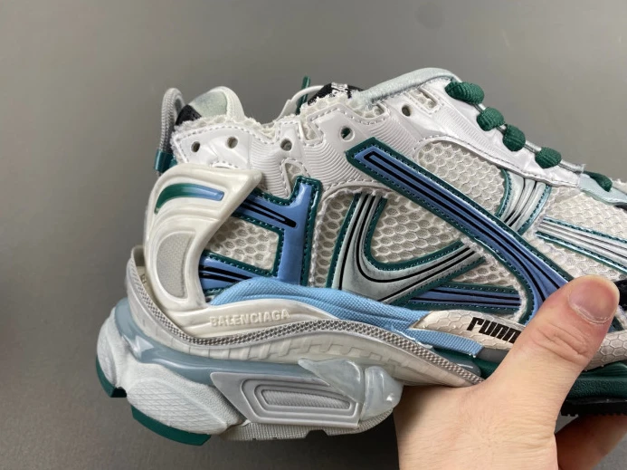 AllSeason BLCG RUNNER SNEAKER 772774 W3RBW 2404
