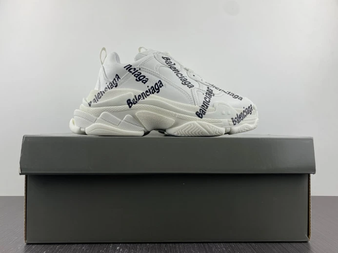 AllSeason BLCG TRIPLE S SNEAKER 536737 W2FAB 2357