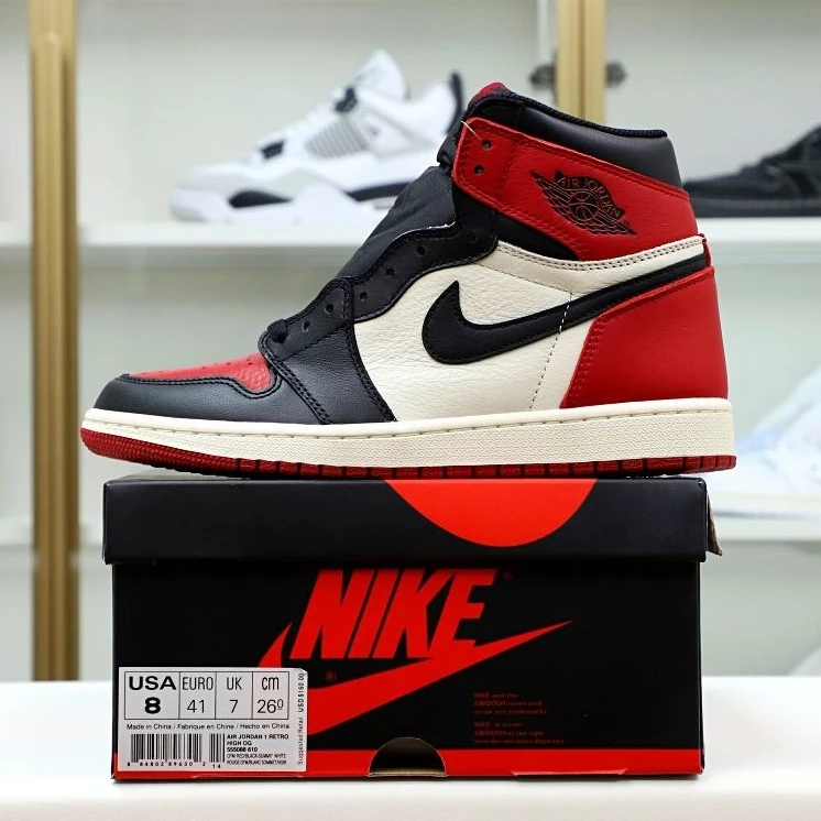 AllSeason Kimikick AIR JORDAN 1 RETRO HIGH OG 'BRED TOE' 2008