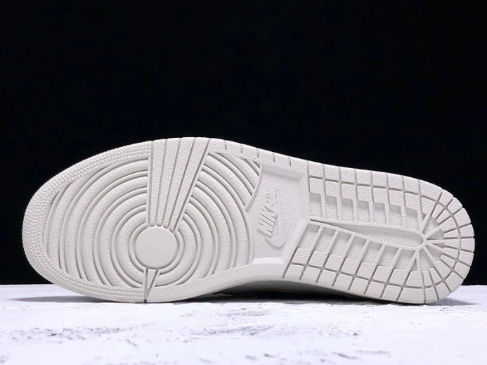AllSeason Nike SB x Air Jordan 1 High OG Light Bone CD6578- 932