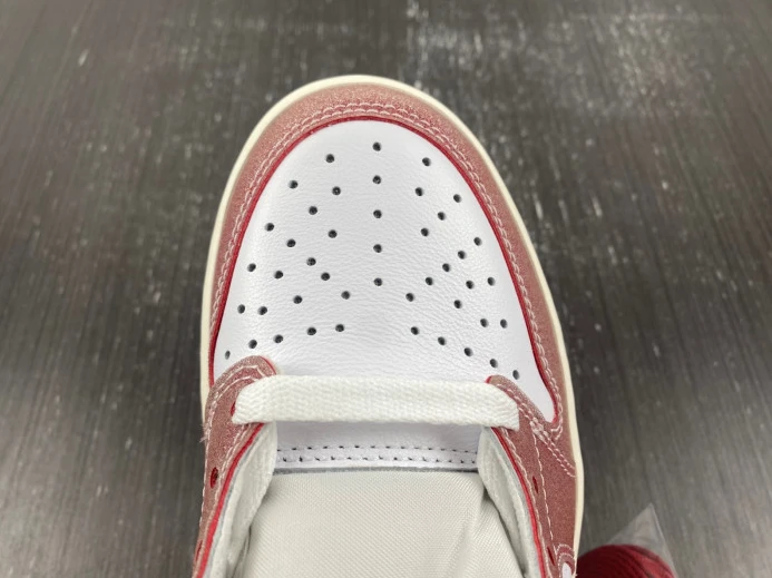 AllSeason TROPHY ROOM X AIR JORDAN 1 LOW OG 'RED BLACK' FN0432- 749