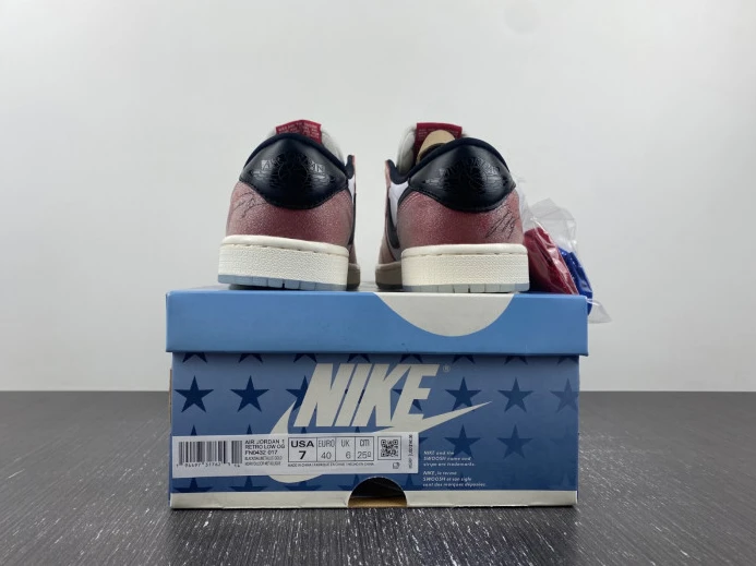 AllSeason TROPHY ROOM X AIR JORDAN 1 LOW OG 'RED BLACK' FN0432- 749