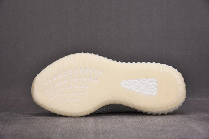 AllSeason ad*s yeezy boost 350 v2 cloud white reflective fw 227