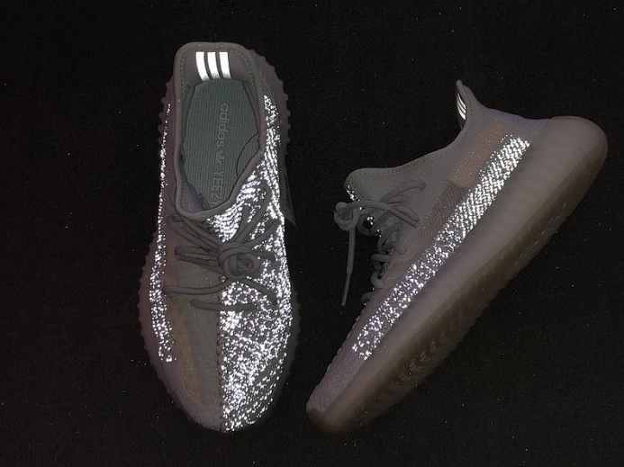 AllSeason ad*s yeezy boost 350 v2 cloud white reflective fw 227