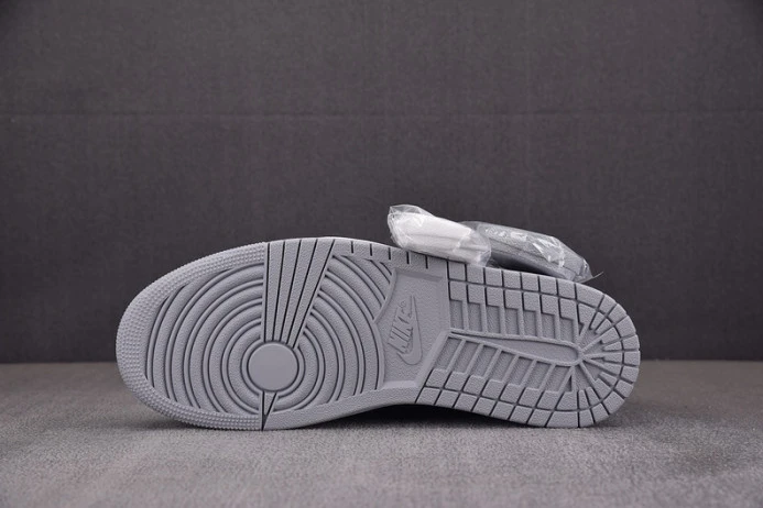 AllSeason air jordan 1 retro low og ''barons'' cz0790- 1353