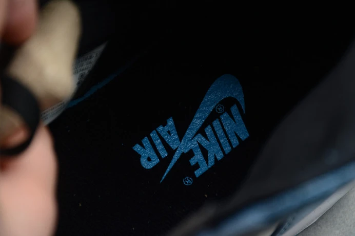 AllSeason air jordan 1 university blue 555088- 1242