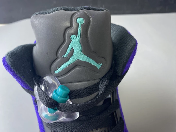 AllSeason air jordan 5 alternate grape 136027- 1837