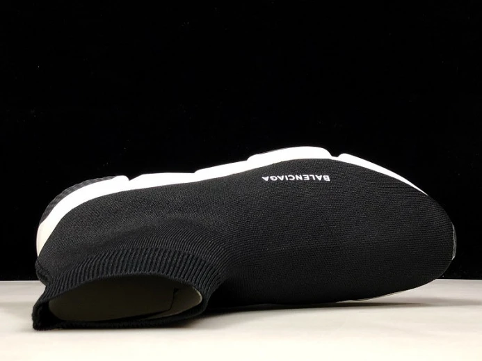 AllSeason speed trainer sneakers 2080