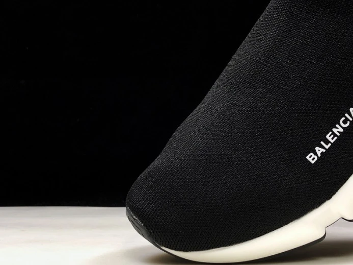 AllSeason speed trainer sneakers 2080