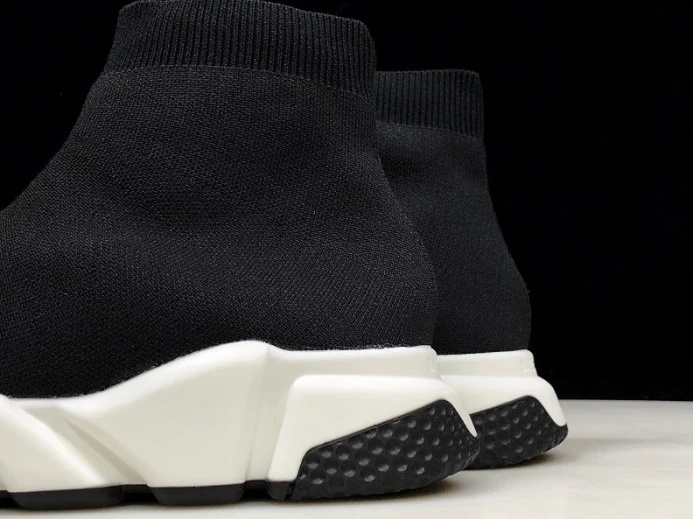 AllSeason speed trainer sneakers 2080