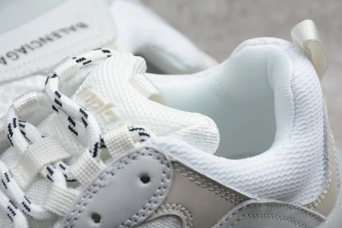 AllSeason triples trainer clear sole sneakers 2051