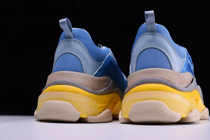 AllSeason triples trainer sneakers 2037