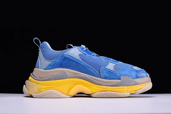AllSeason triples trainer sneakers 2037
