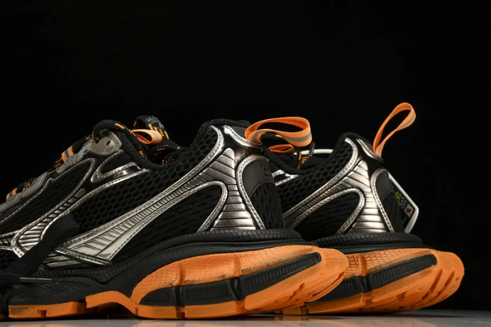BLCG 3XL SNEAKER 734731 W3XL3 WellDesigned 2750