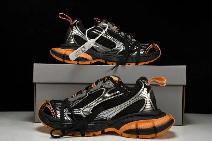 BLCG 3XL SNEAKER 734731 W3XL3 WellDesigned 2750