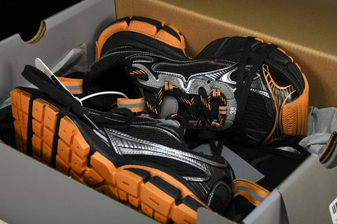 BLCG 3XL SNEAKER 734731 W3XL3 WellDesigned 2750
