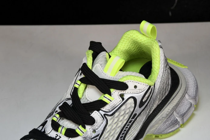 BLCG 3XL SNEAKER 734731 W3XL6 NewStyle 2747