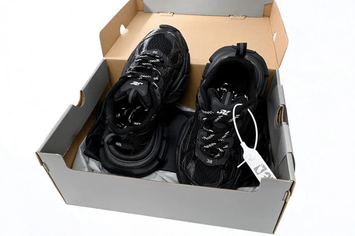 BLCG 3XL SNEAKER 734733 W2RC6 UrbanStyle 2763