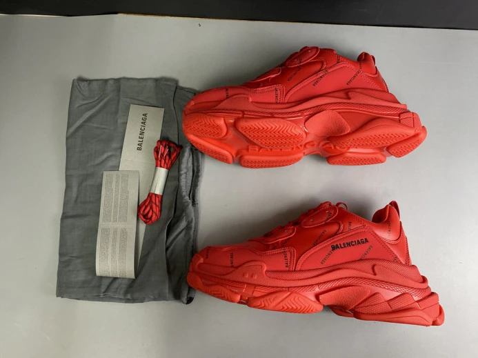 BLCG ALL OVER LOGO TRIPLE S SNEAKER RED 524039 W2FA1 Fashionable 2512