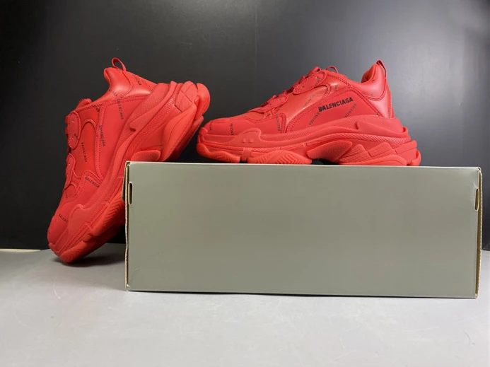 BLCG ALL OVER LOGO TRIPLE S SNEAKER RED 524039 W2FA1 Fashionable 2512