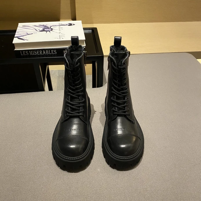BLCG BOOTS WellDesigned 2392