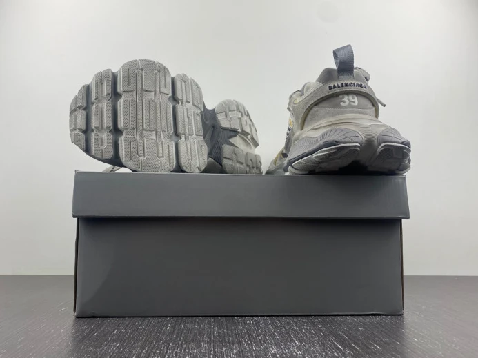 BLCG CARGO SNEAKER 784341 W2MV1 StreetReady 2474