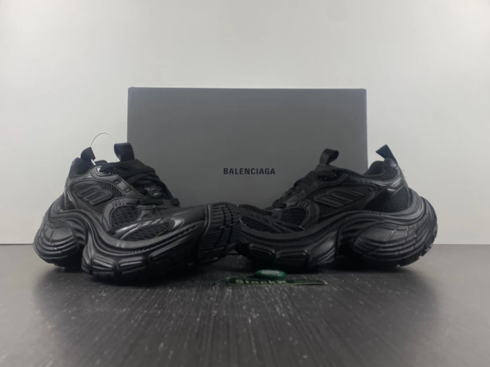 BLCG CARGO SNEAKER 784344 W2MV1 WellDesigned 2468