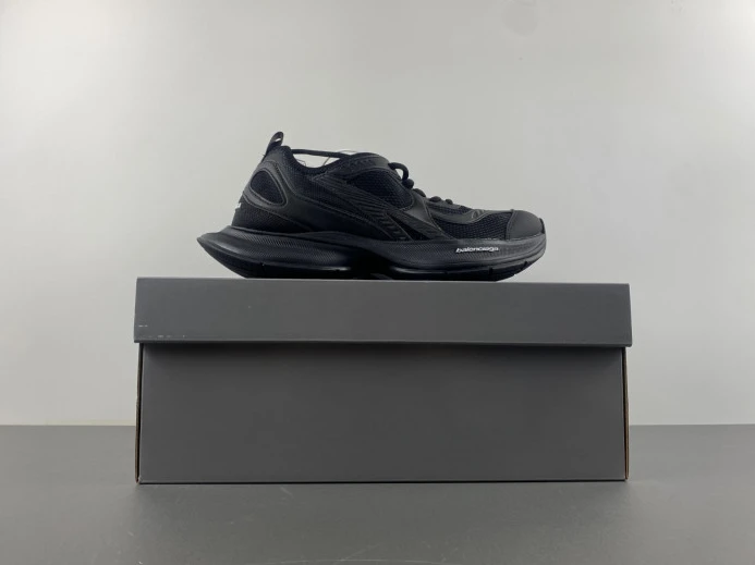 BLCG CIRCUIT SNEAKER 793945 WFLGY Affordable 2480