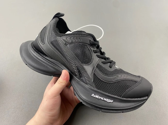 BLCG CIRCUIT SNEAKER 793945 WFLGY Affordable 2480