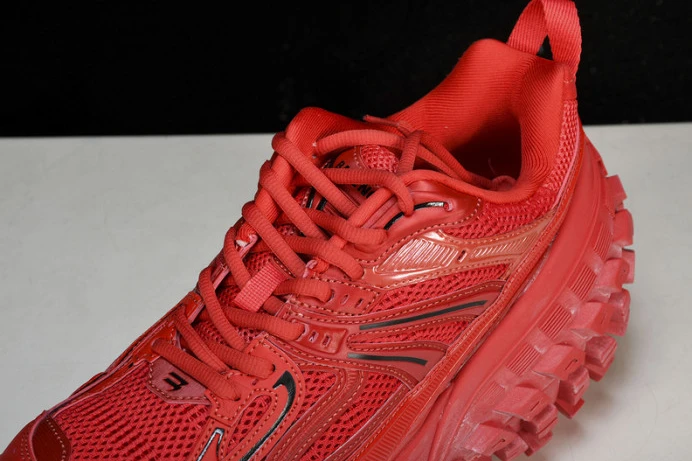BLCG DEFENDER SNEAKER 685613 W2RAA WellDesigned 2428