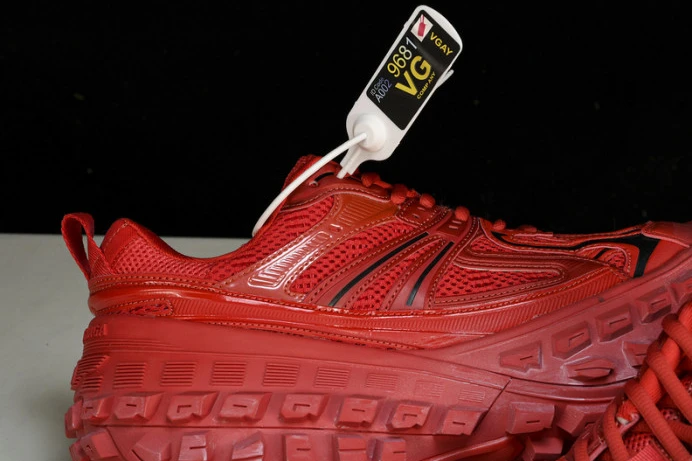 BLCG DEFENDER SNEAKER 685613 W2RAA WellDesigned 2428