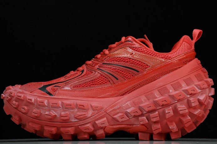 BLCG DEFENDER SNEAKER 685613 W2RAA WellDesigned 2428