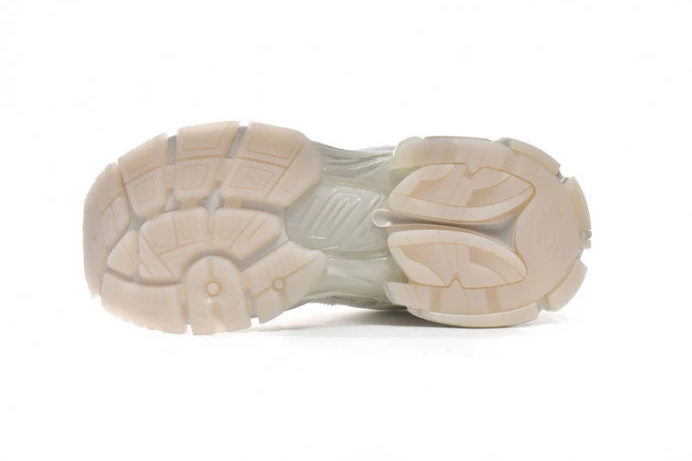 BLCG RUNNER SNEAKER 677402 23RC6 WellDesigned 2706