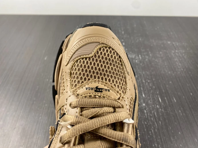 BLCG RUNNER SNEAKER 677402 W1RA8 GoAnywhere 2690